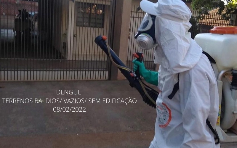 A equipe da dengue tem buscado realizar o seu trabalho eliminando focos do mosquito e orientando moradores...